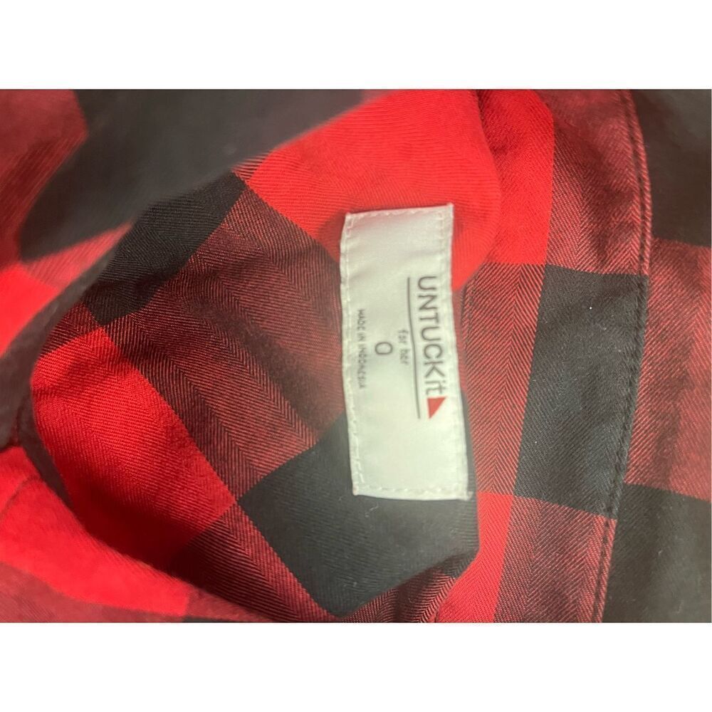 UNTUCKit Dylan Red & Black Buffalo Check Black Pearl Snap Button Down Shirt sz 0 - Picture 8 of 9